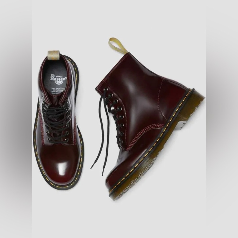 New Dr. Martens Women's bovver Boots, Burgundy Size 7